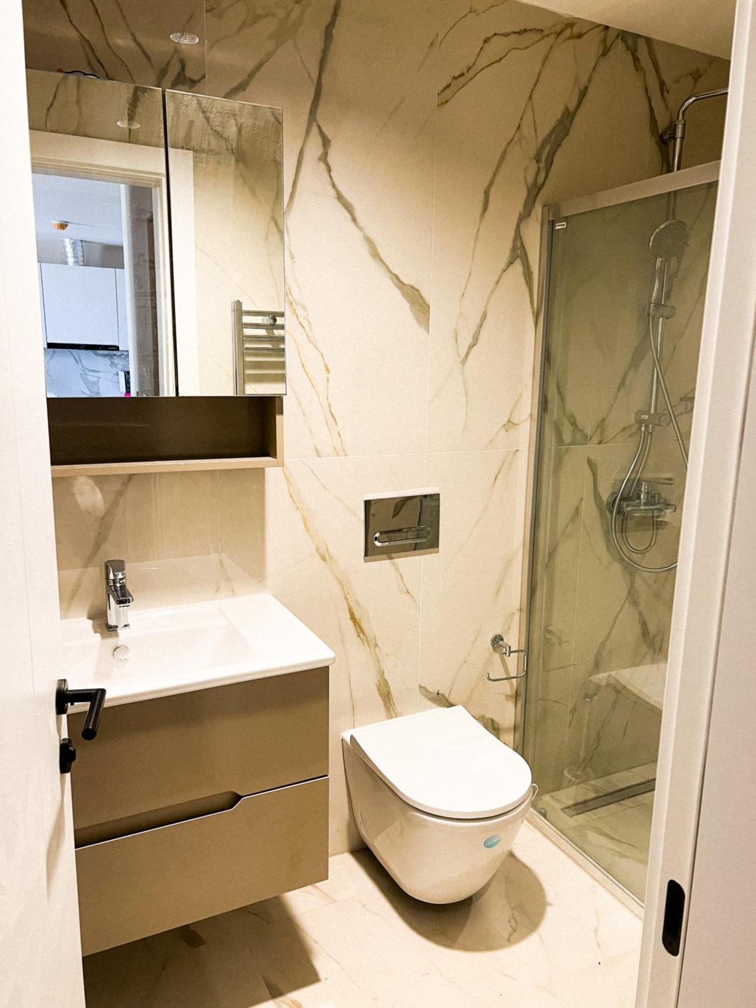 180° View Apartment In Diamond Building Skopje Exterior photo