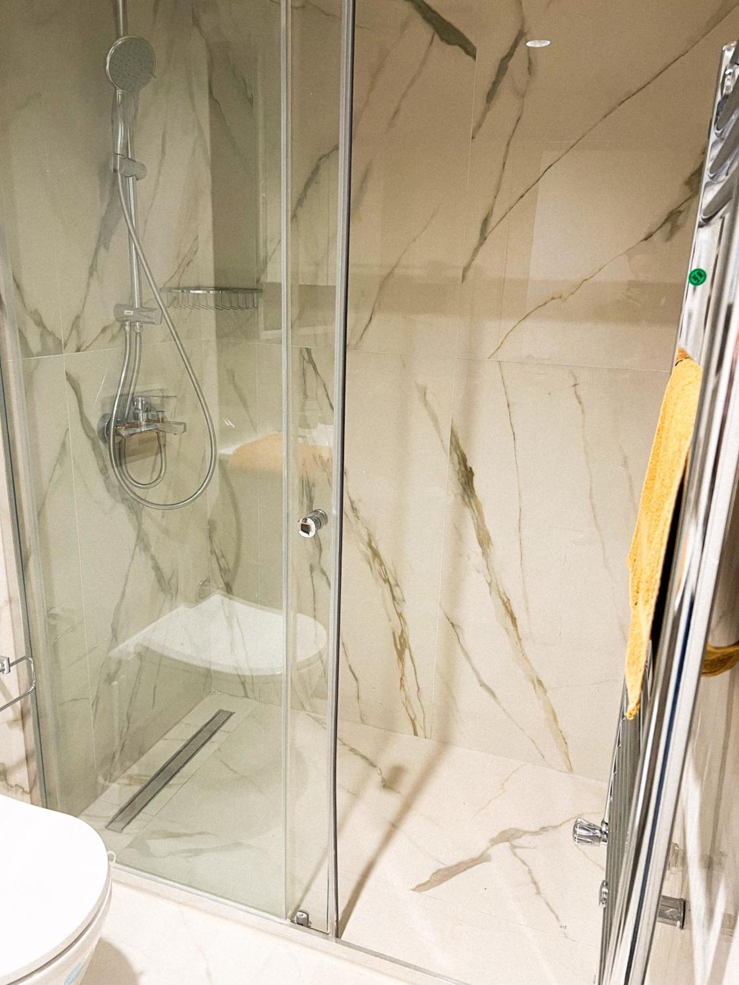 180° View Apartment In Diamond Building Skopje Exterior photo