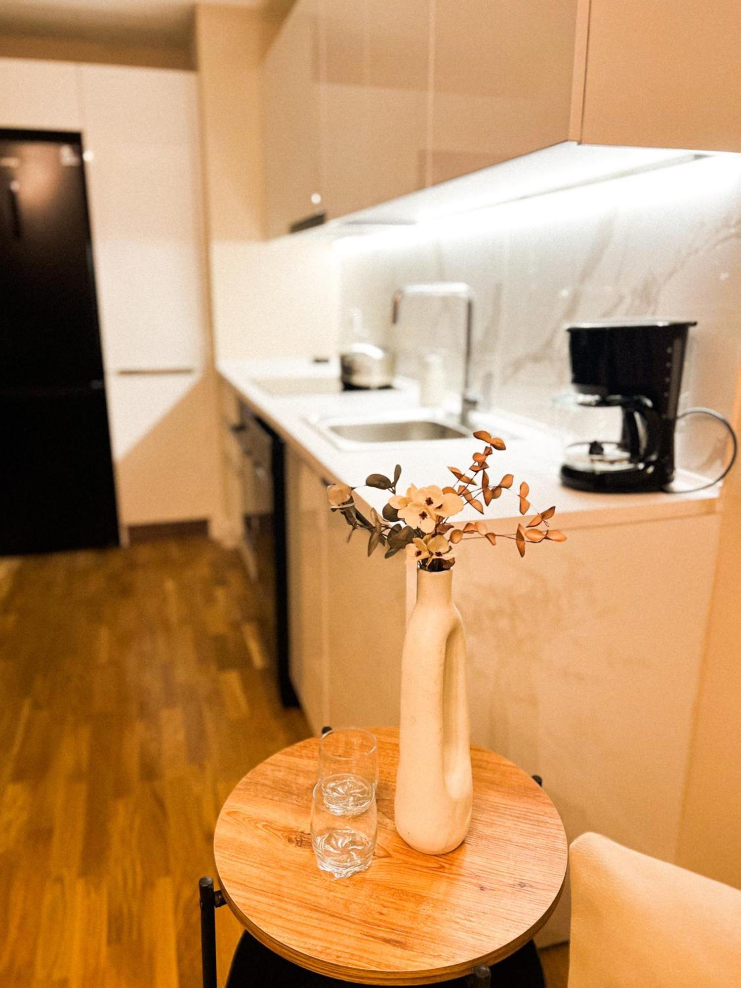 180° View Apartment In Diamond Building Skopje Exterior photo