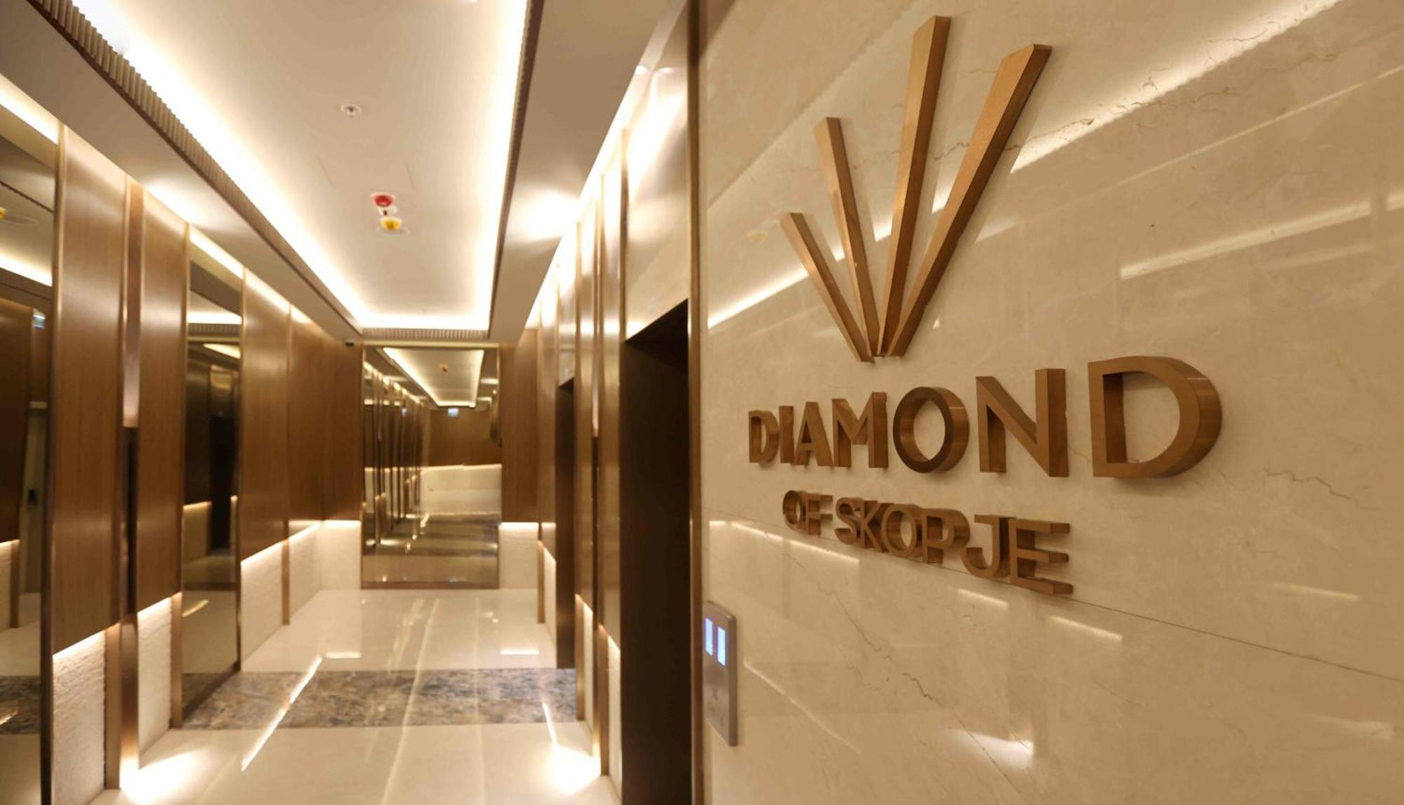 180° View Apartment In Diamond Building Skopje Exterior photo