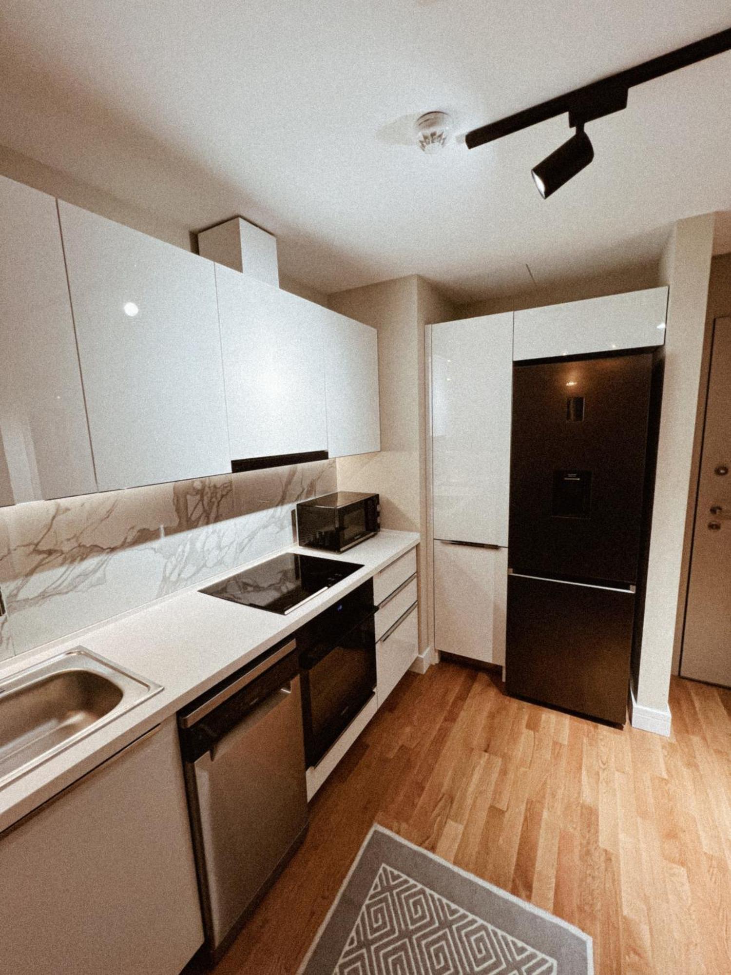 180° View Apartment In Diamond Building Skopje Exterior photo