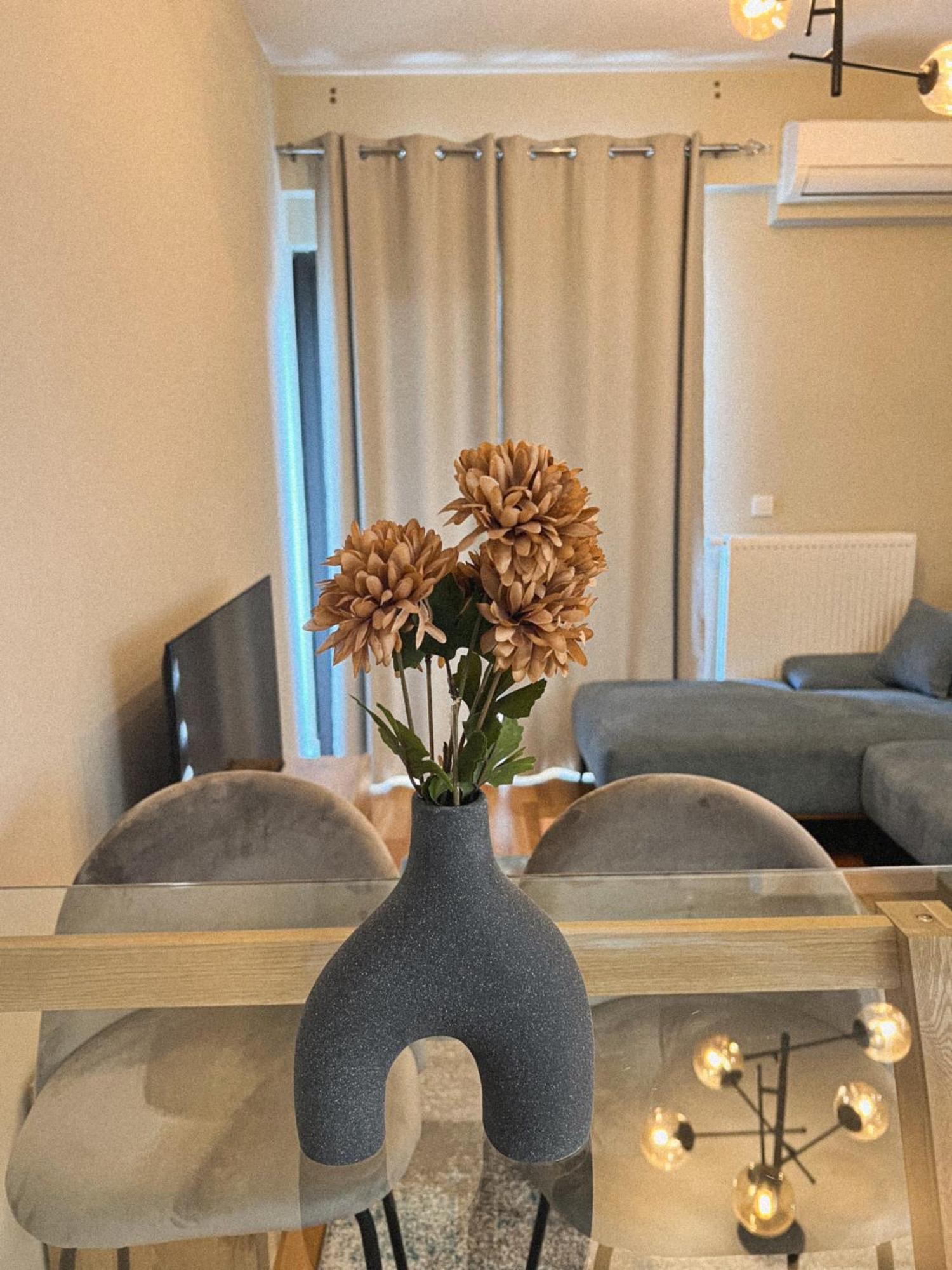180° View Apartment In Diamond Building Skopje Exterior photo