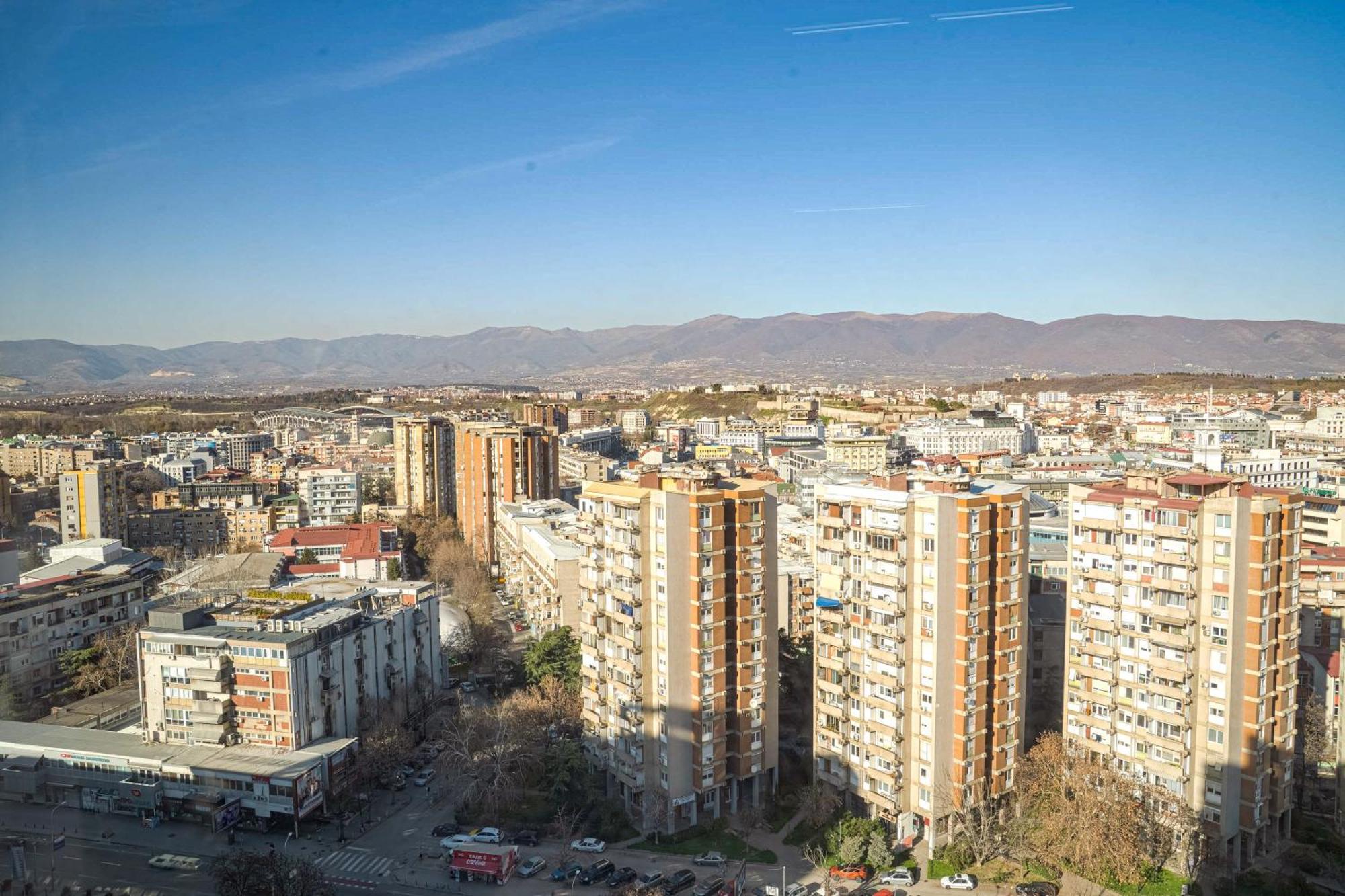 180° View Apartment In Diamond Building Skopje Exterior photo