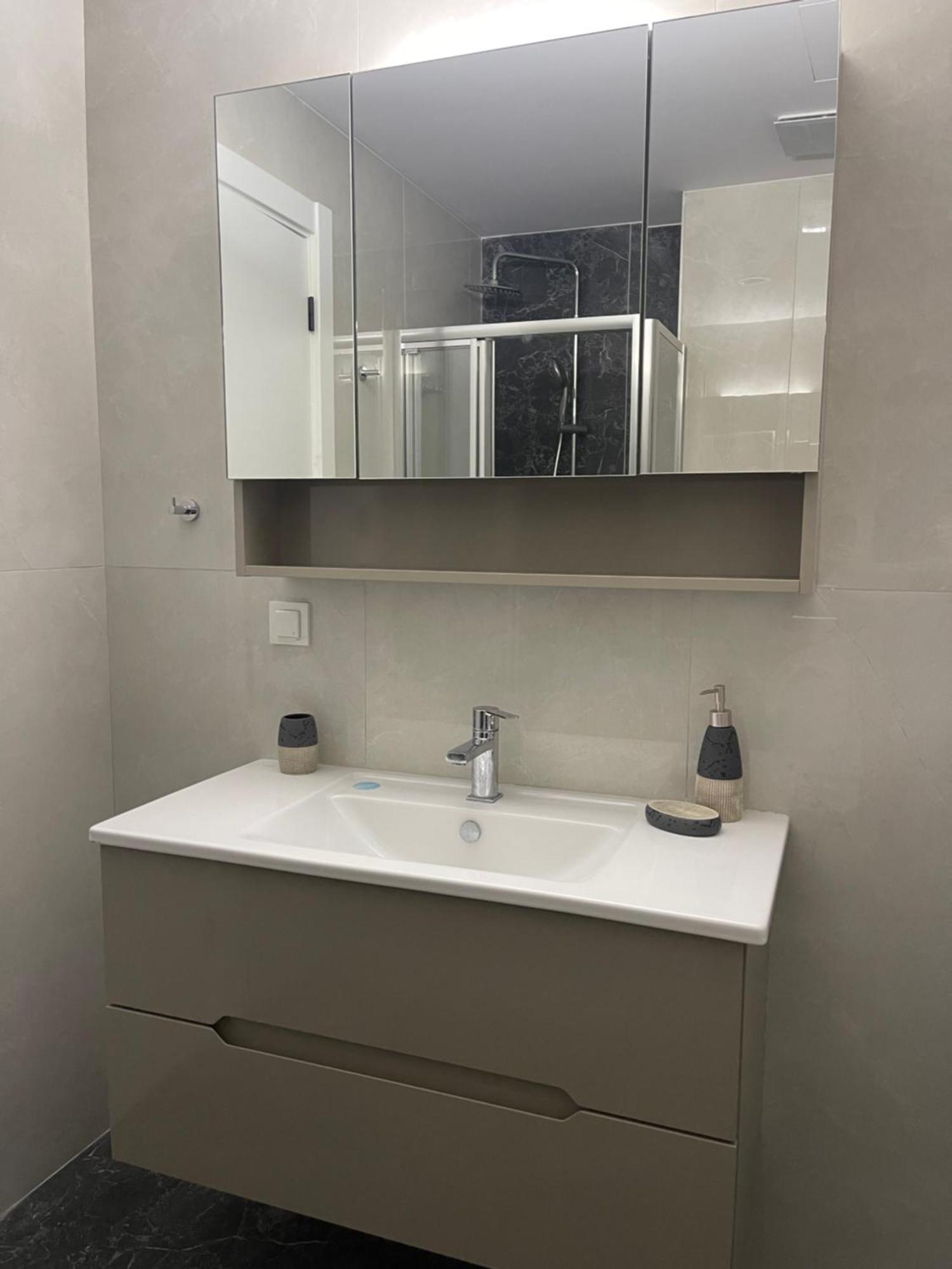 180° View Apartment In Diamond Building Skopje Exterior photo